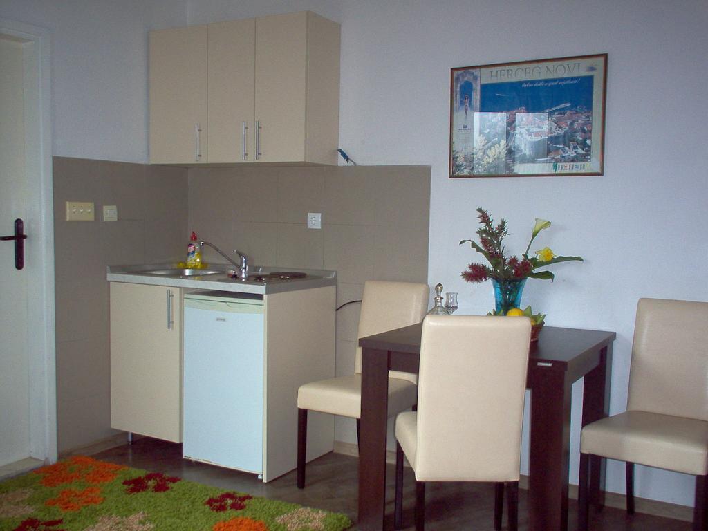 Apartments Jadran Herceg Novi Pokoj fotografie
